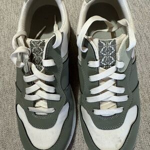 UGG Women's Green and White Sneakers